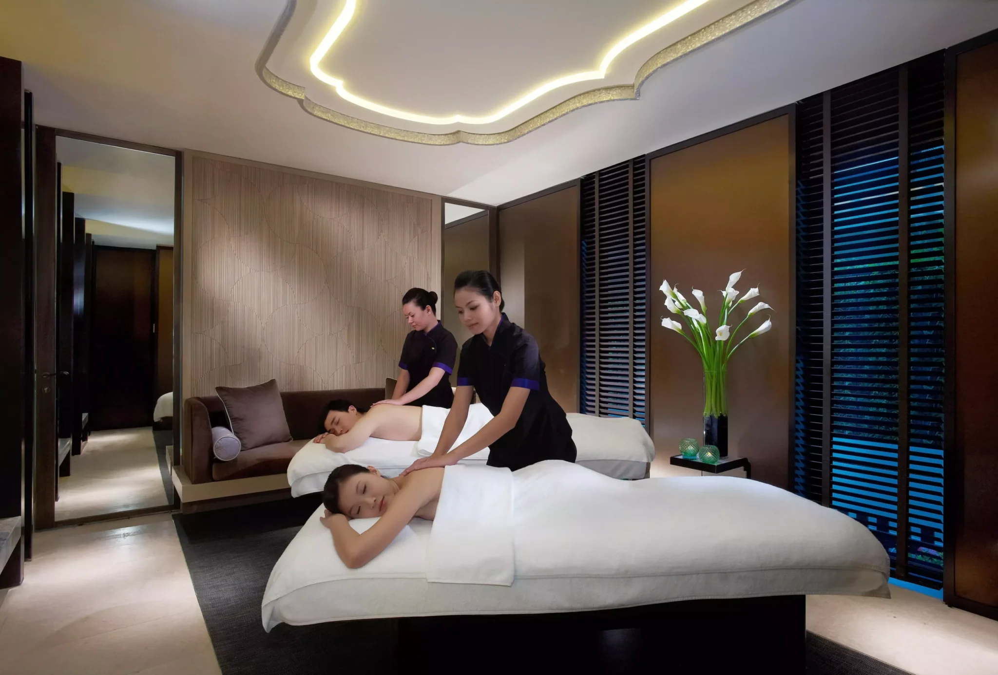 m1 Best Russian Spa In Aerocity | Spa In Aerocity & Book Now High Profile 09211465759